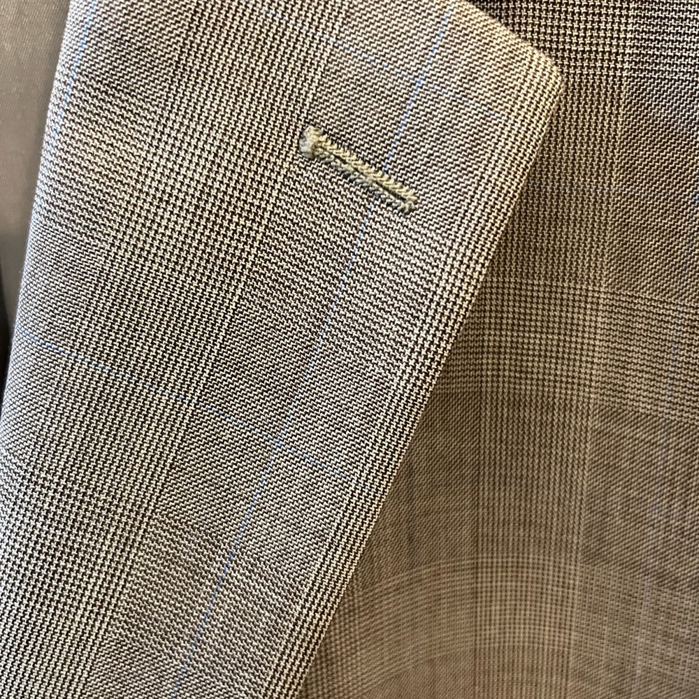 Ralph Lauren 2-piece suit. 46 Regular and matching pants.